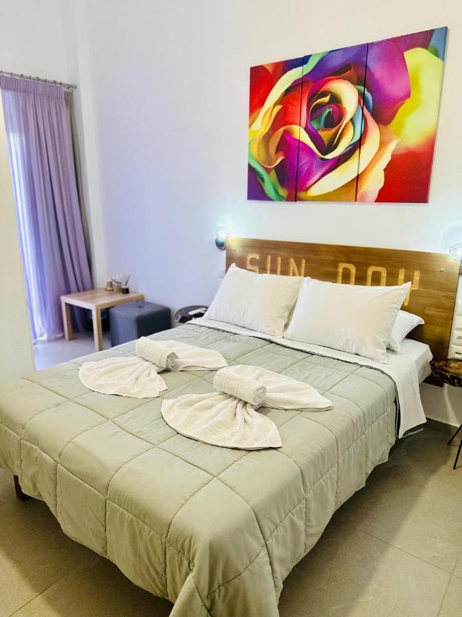 Sun Day Apartments Free Airport Shuttle Artemida  Buitenkant foto
