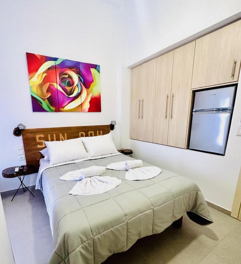 Sun Day Apartments Free Airport Shuttle Artemida  Buitenkant foto