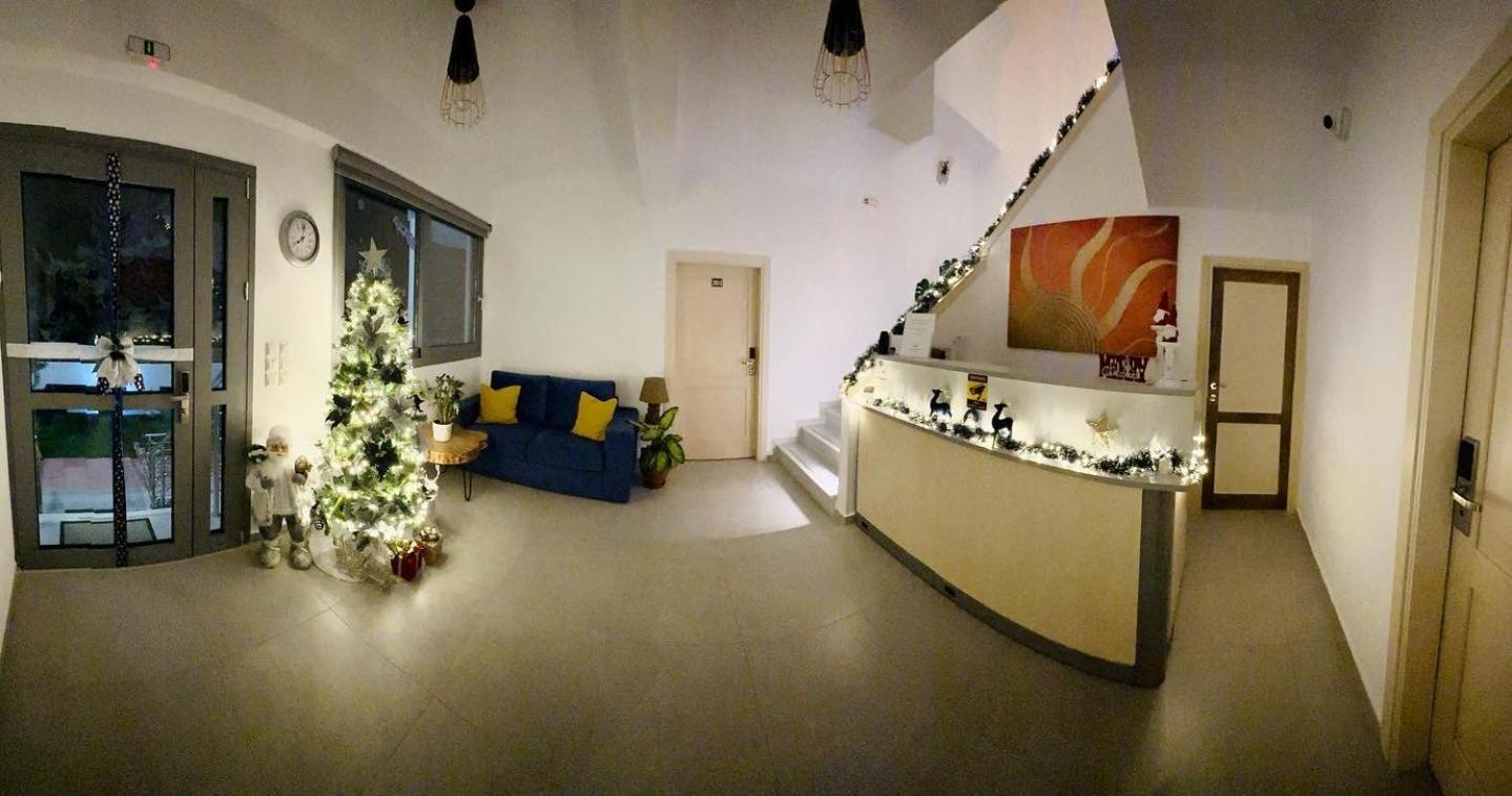 Sun Day Apartments Free Airport Shuttle Artemida  Buitenkant foto