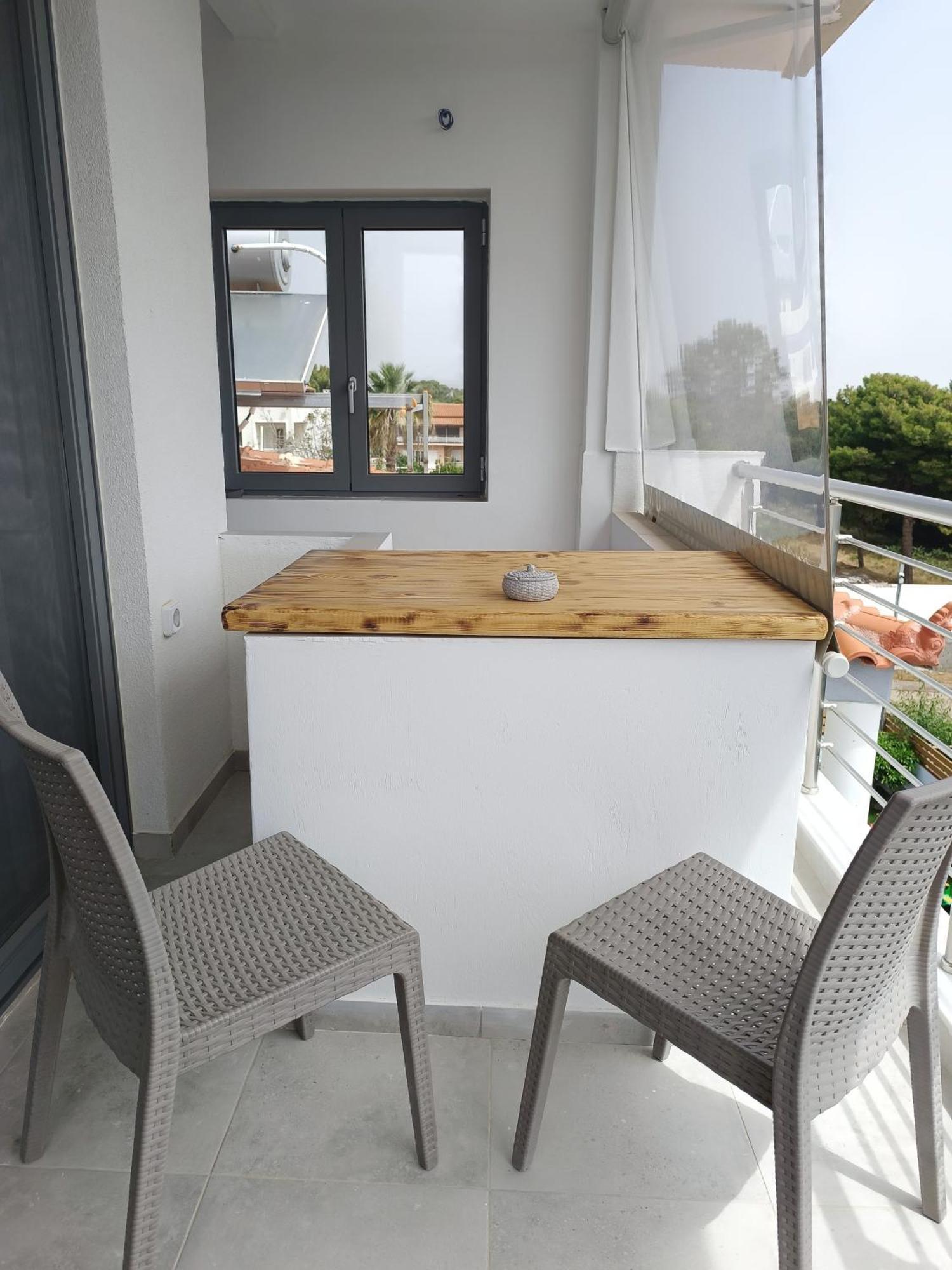 Sun Day Apartments Free Airport Shuttle Artemida  Buitenkant foto